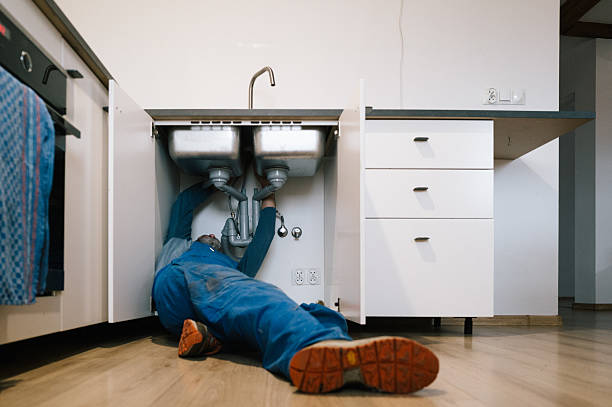 Professional Emergency Plumber technician working in Eton, GA